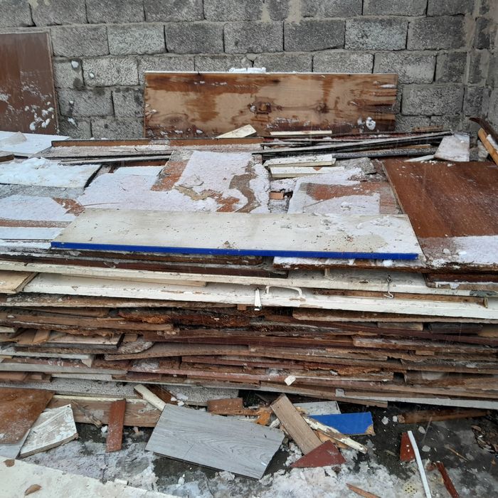 O‘tin sotiladi утин сотилади