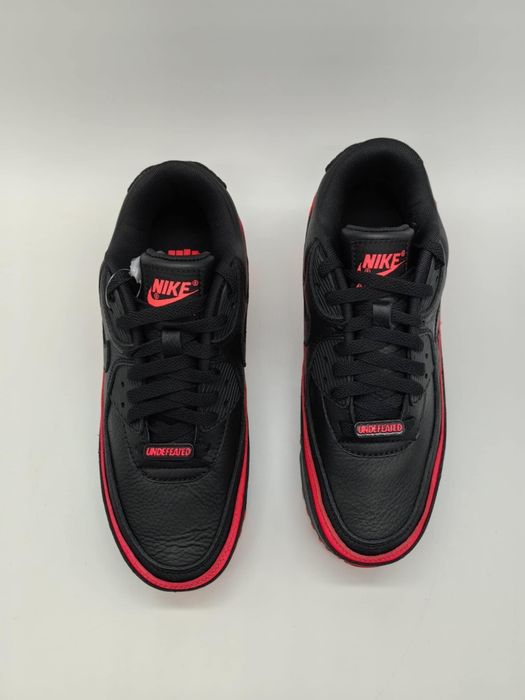 Nike Air Max 90 Undefeated