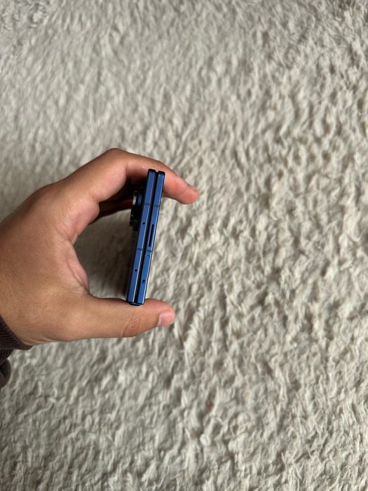 Samsung  galaxy fold 7