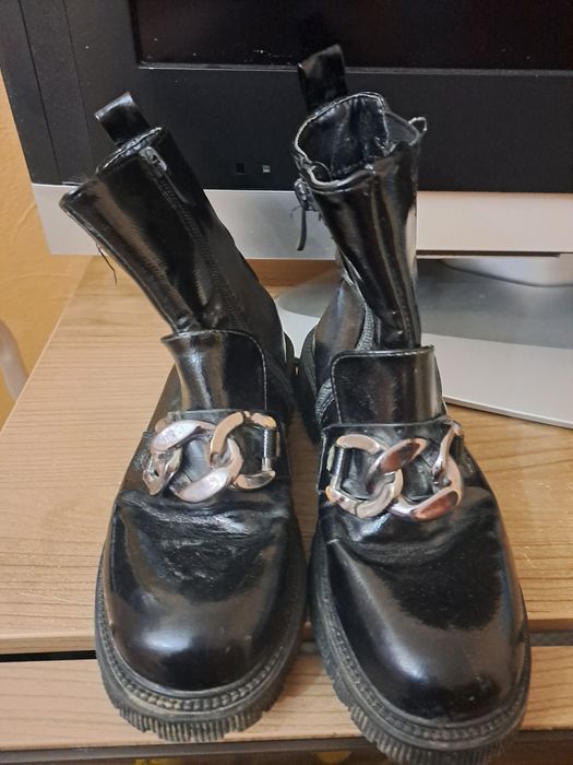 Отдам бесплатно детские вещи