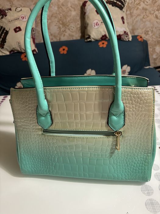 Дамска чанта мента