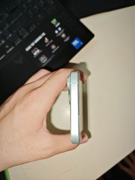 Iphone 15 в отличном состоянии