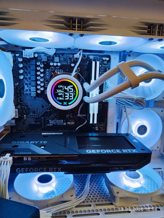 Геймърски Ryzen 7 7800X3D, RTX 5050 8GB, RAM 32GB DDR5, SSD 1TB NVME