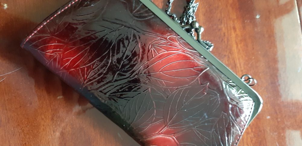 Сумка-кошелёк на цепочке б/у