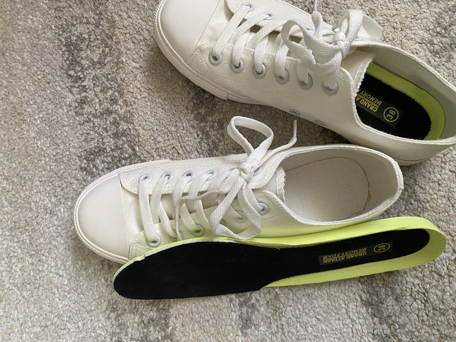 Дамски бели кецове Grand Attack