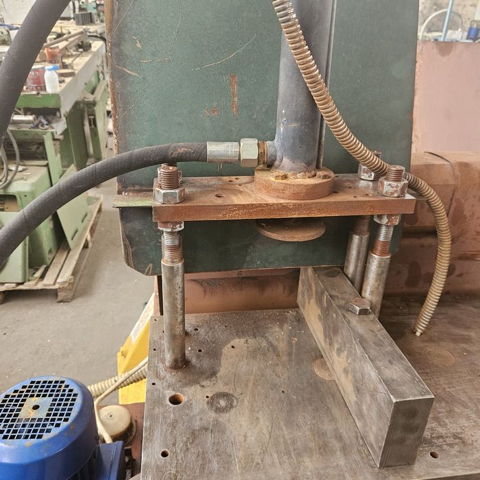 хидравлична фреза клинозъбно снаждане до 200мм.