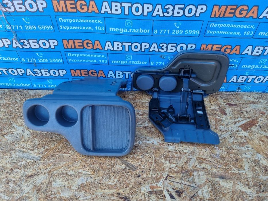 Подлокотник на хонду crv RD1.