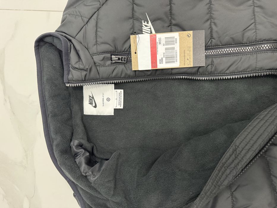 Geaca nike Marimea L