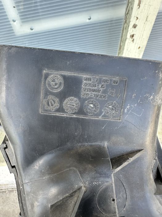 Части BMW E60 халоген въздушни клапи