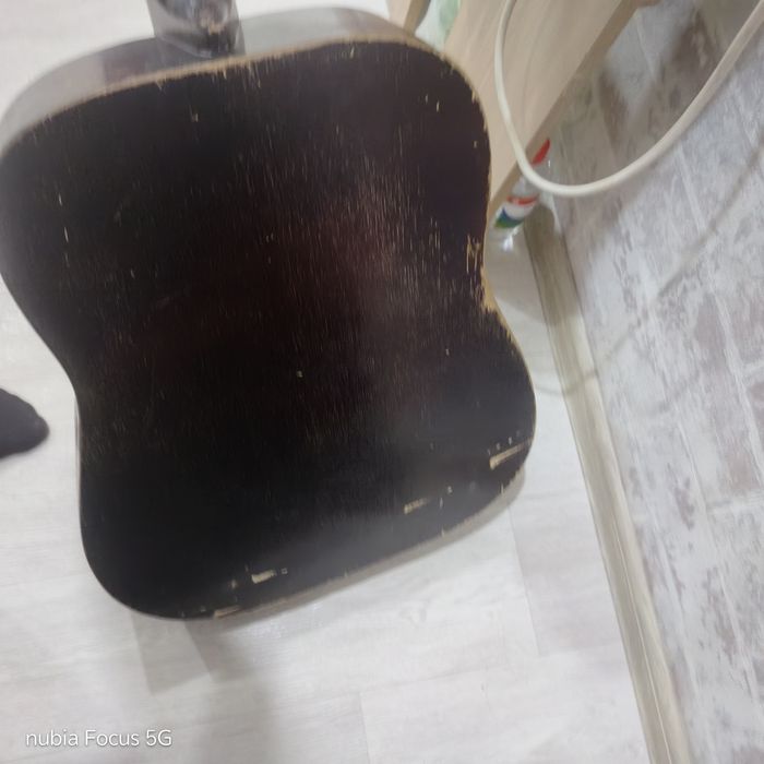 Продам гитару советскую