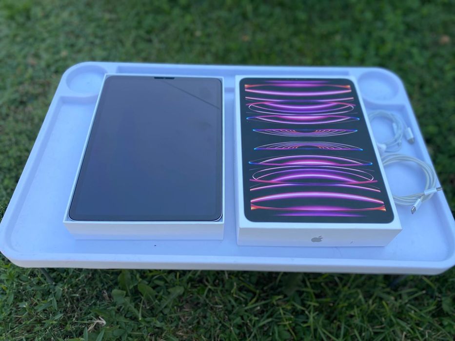 Vând Tabletă Apple iPad Pro 11 (2022)