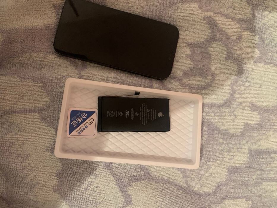 Продам срочно айфон 12 мини