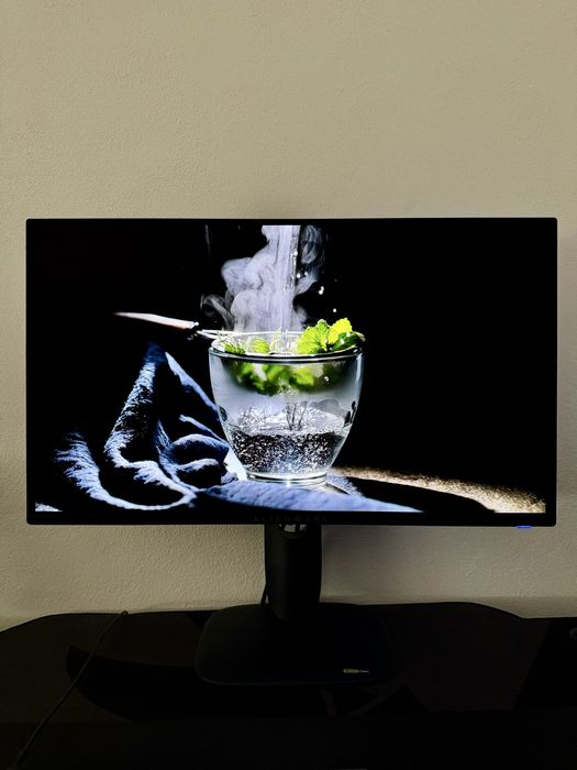 Monitor Alienware AW2725D 2K OLED