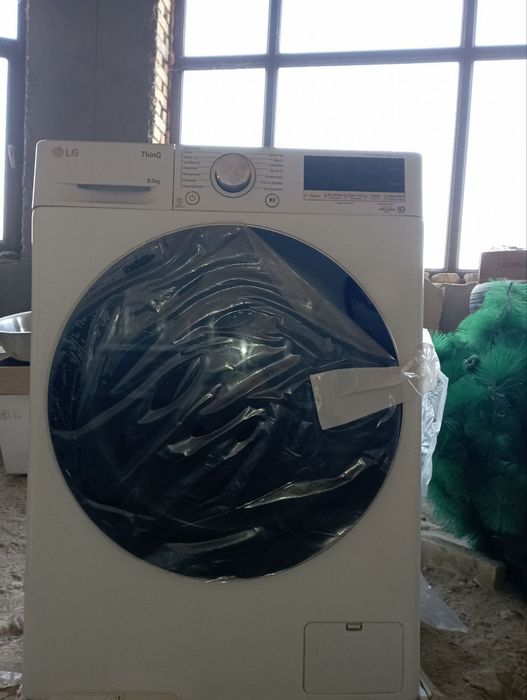 Lg avtomat kir yuvish mashinasi 8.5kg xolati yangi .Germaniya