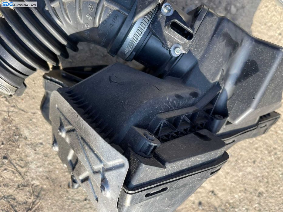 Carcasa Filtru Aer Audi A5 2.0 TFSI 2008 - 2016 Cod 8R0133843B 8R0133837E 8R0133835E [C3095]