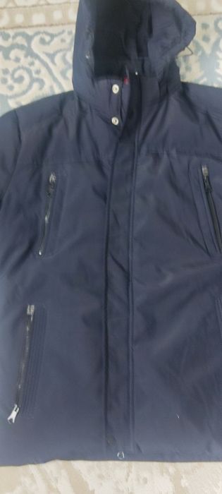 Продам зимнюю куртку теплая новая