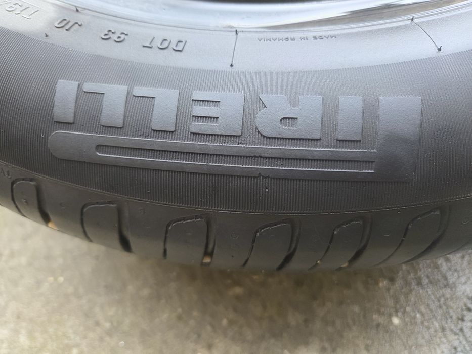 Летни гуми 215-55-17. Pirelli