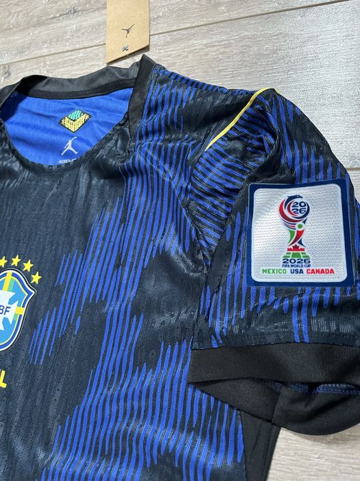 Tricou de fotbal Nationala Braziliei Brasil marime M cu Vinicius Junior 7 Jordan