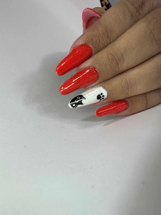 Manichiuristă (unghii gel/ semipermanente) –Caut cliente noi în Galați