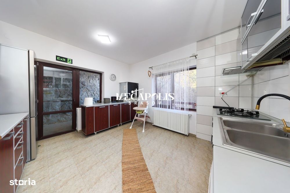 Pensiune/Vilă de vânzare în Bran | 8 camere | 180 mp