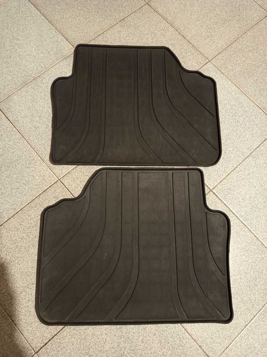 Оригинални гумени стелки за BMW E90