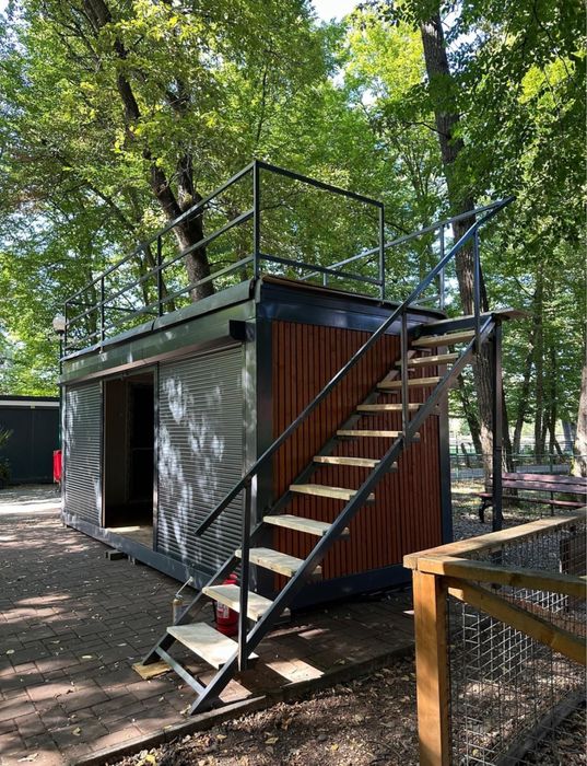 Container comercial cu vitrina la comanda