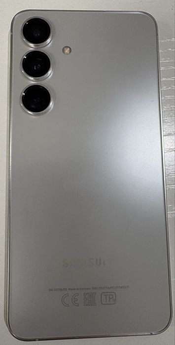 Продам самсунг с24 с наушниками