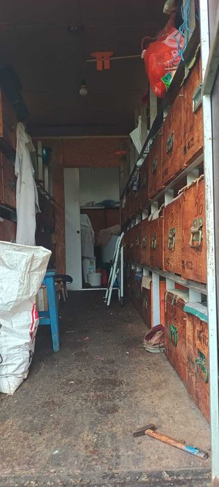 Camion apicol MAN LE 180 C  (omologat, ITP) cu 65 familii albine, instalatie solara  (capacitate max 80 stupi) complet utilat