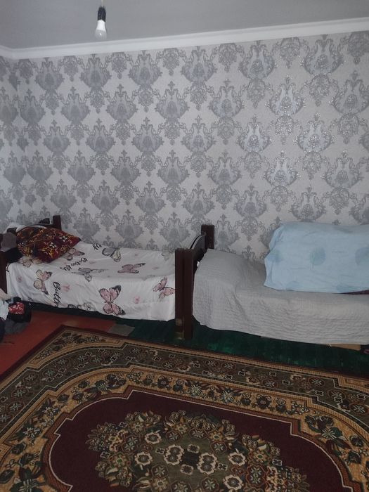 Уй сотилади бектмир туман бектмирда  Бир сутиг учхона  тупли  пол