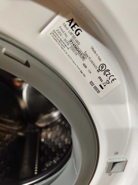 Пералня за вграждане AEG L8FBE48SI