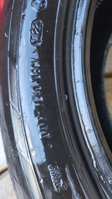 Vând Continental 225 50 17 vara