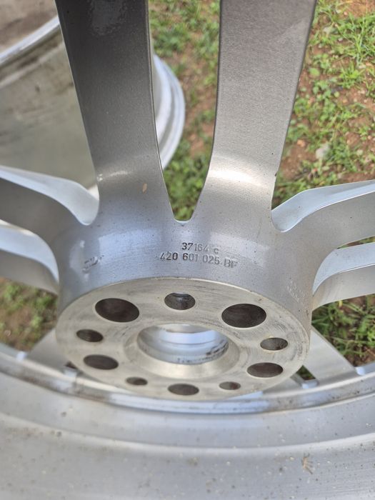 Оригинални 19 цола джанти за AUDIi R8