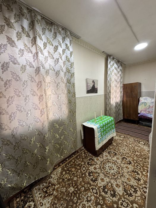 Квартира на Юнусабаде 18. Кирпичная. Вход отдельный