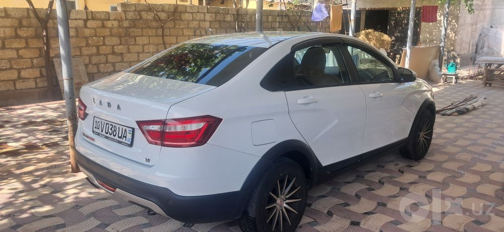 Lada Vesta Cross. 2020. В родной краске