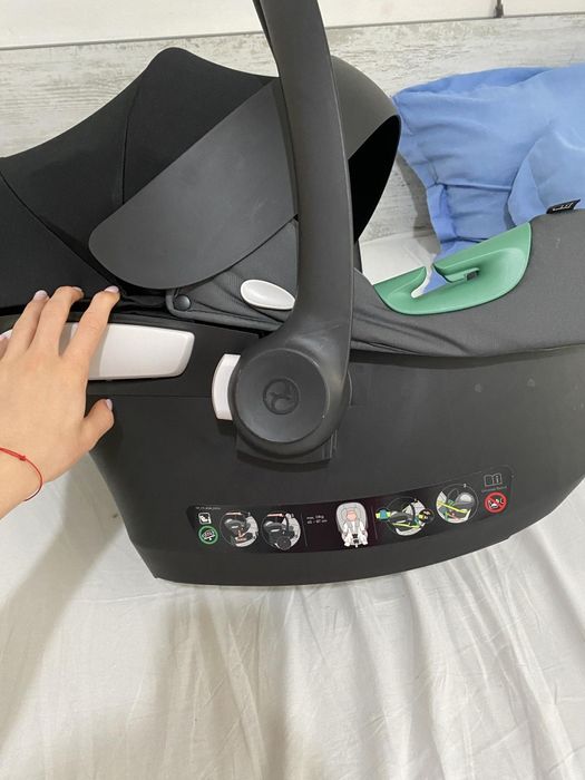 Стол за кола Cybex Aton