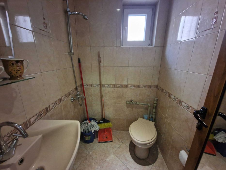 Продава се офис помещение, с отлична локация в гр. Благоевград