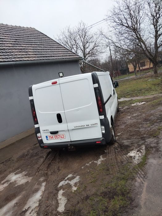 Vând urgent  Opel vivaro.Pret fix