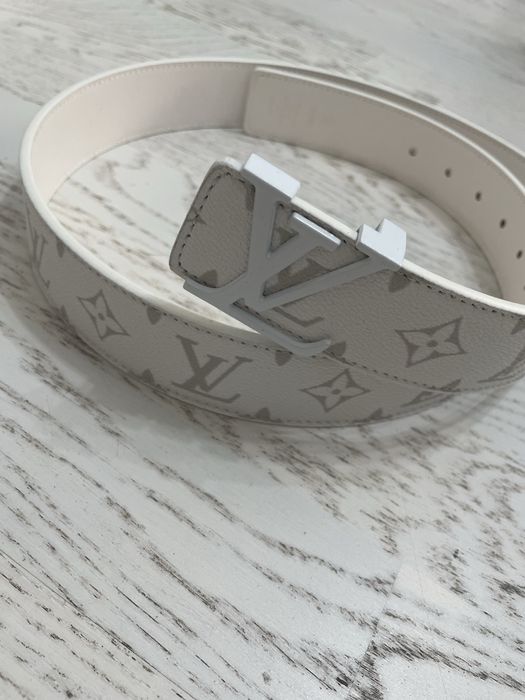 Curea louise vuitton