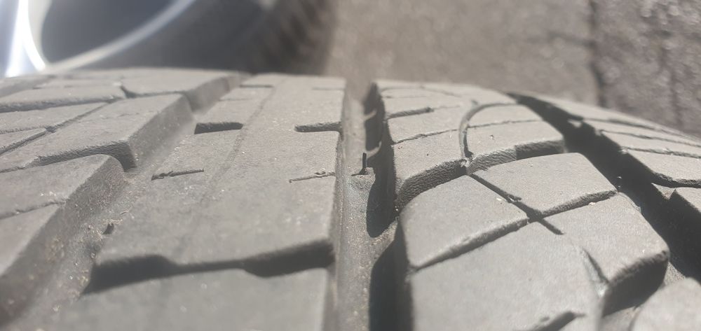 Anvelope 235 55  r19