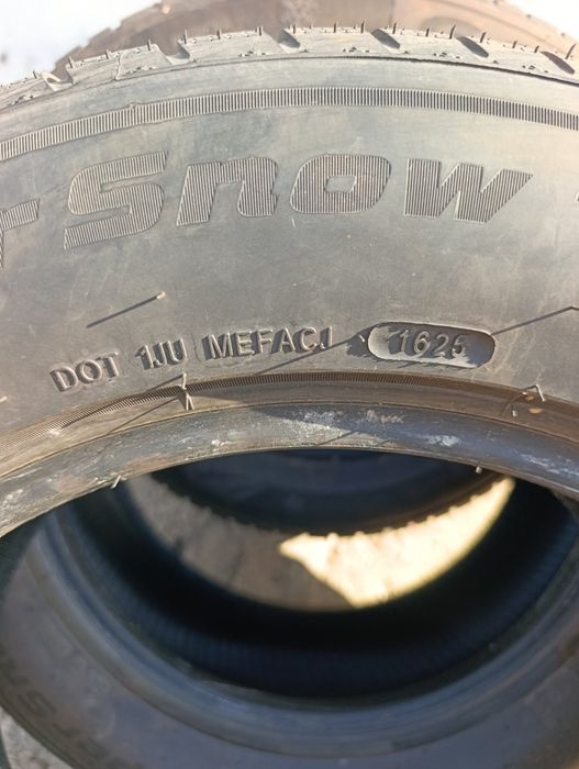 4 бр. зимни гуми 235/60R17 GOODRIDE - dot 25