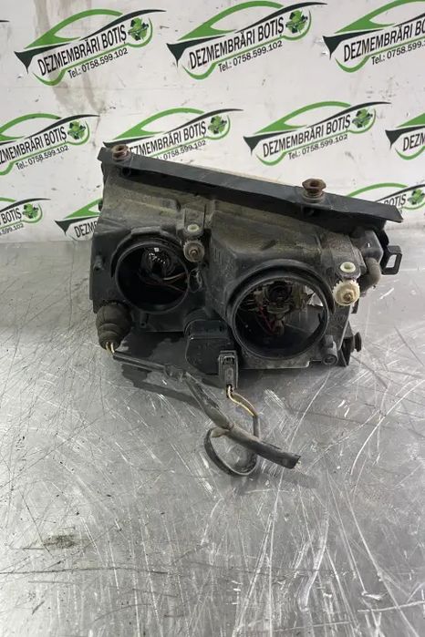 Far dreapta Volkswagen VW Passat 1999 1.9 TDI MT (115 hp)