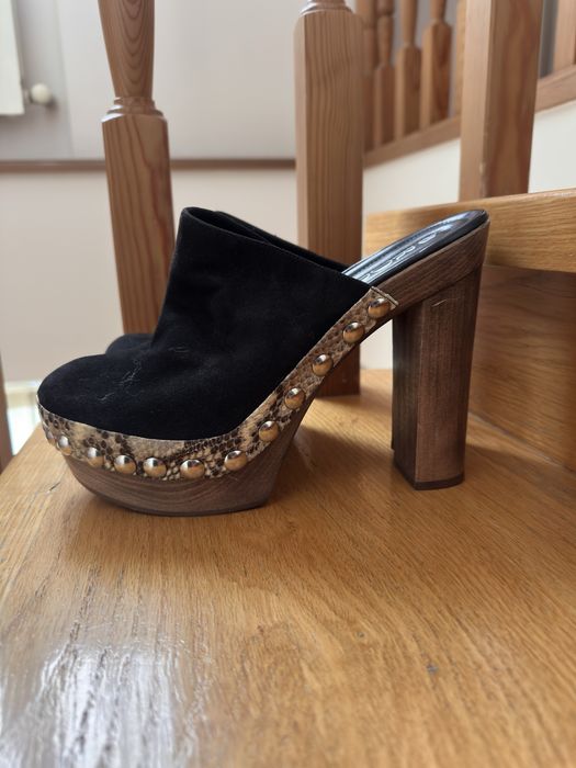 Сабо женкские черные