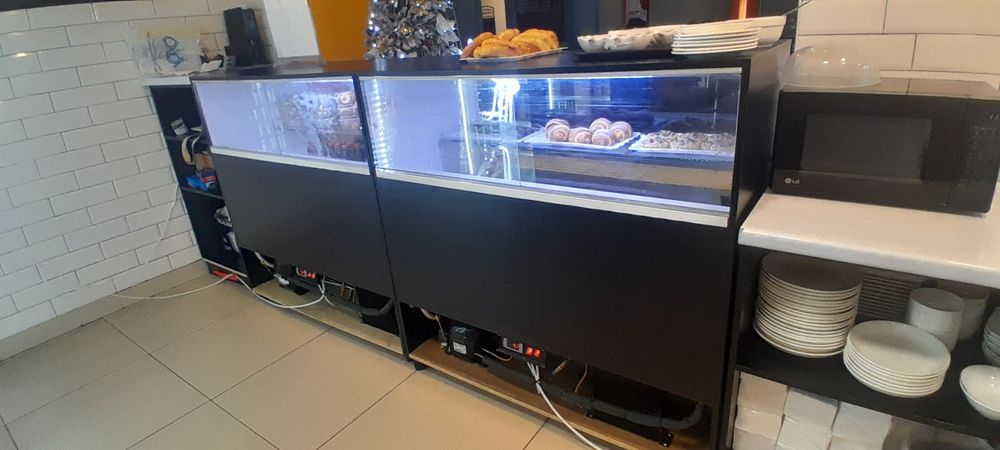 Витрины холодильники