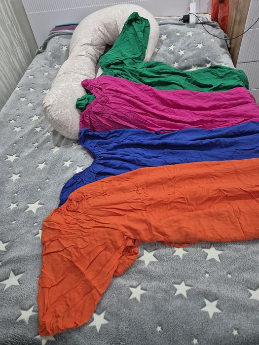 Продам новые платья