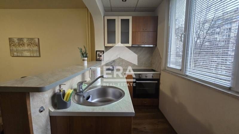 Дава се под наем Тристаен апартамент в София, Младост 3 - 67 кв.м за 648.21 € - Снимка #2