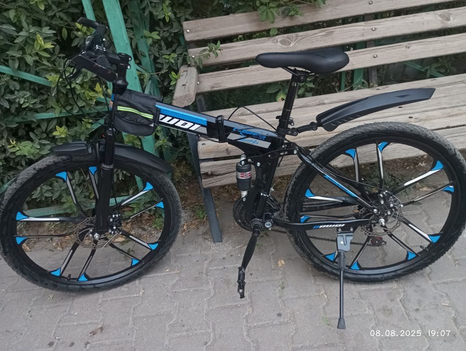 Велосипед,   почти новый, көшуге байланысты сатып жатырмыз,өте жақсы.