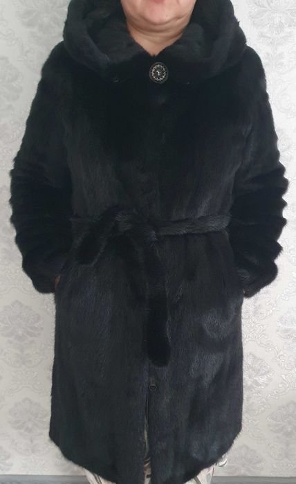 Шуба норковая б/у.