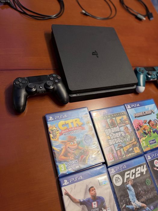 Playstation 4 slim