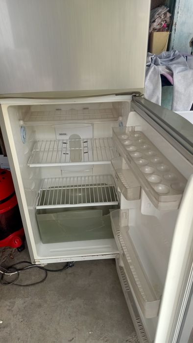 Холодильник продам