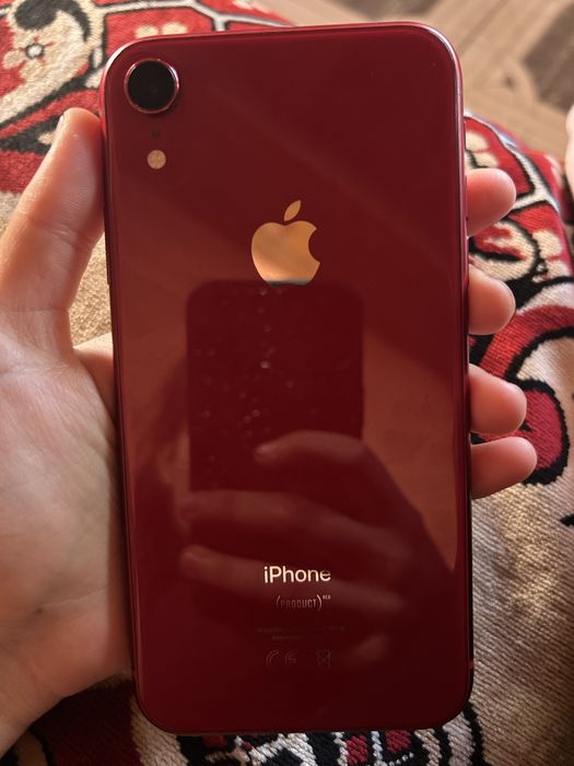 Продавам iphone XR